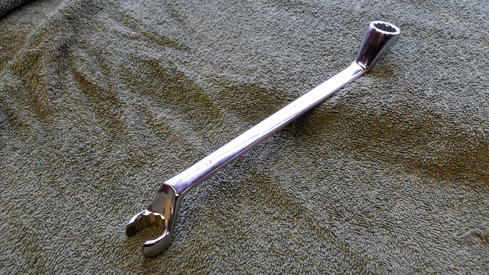 Make your own V6 spark plug lead removal tool Mercedes SLK World